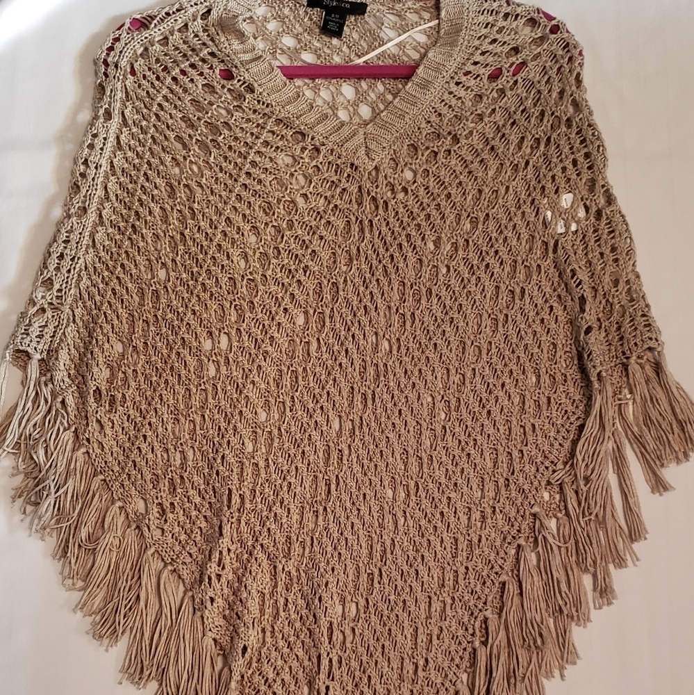 Cape knitted soo cute Hp🔥🔥🔥🔥